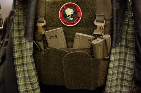 dr low vis chest rig.